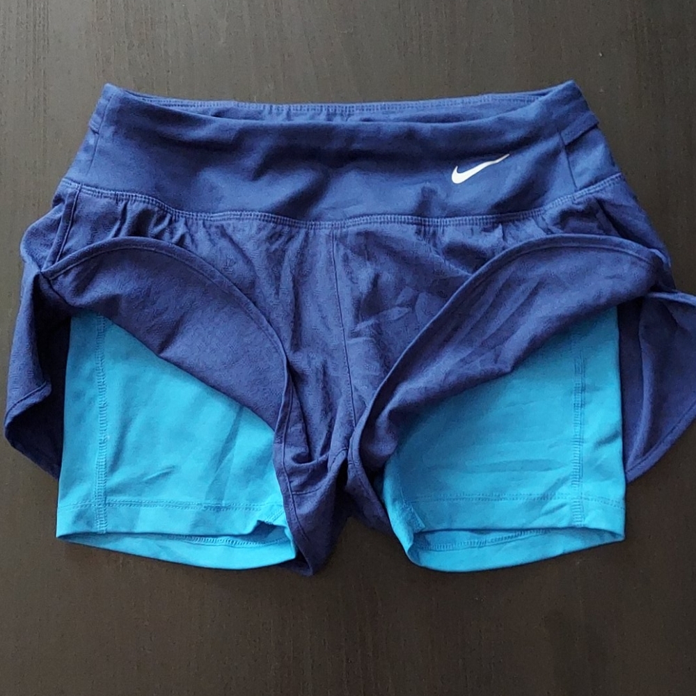Nike - Picture 5 of 12